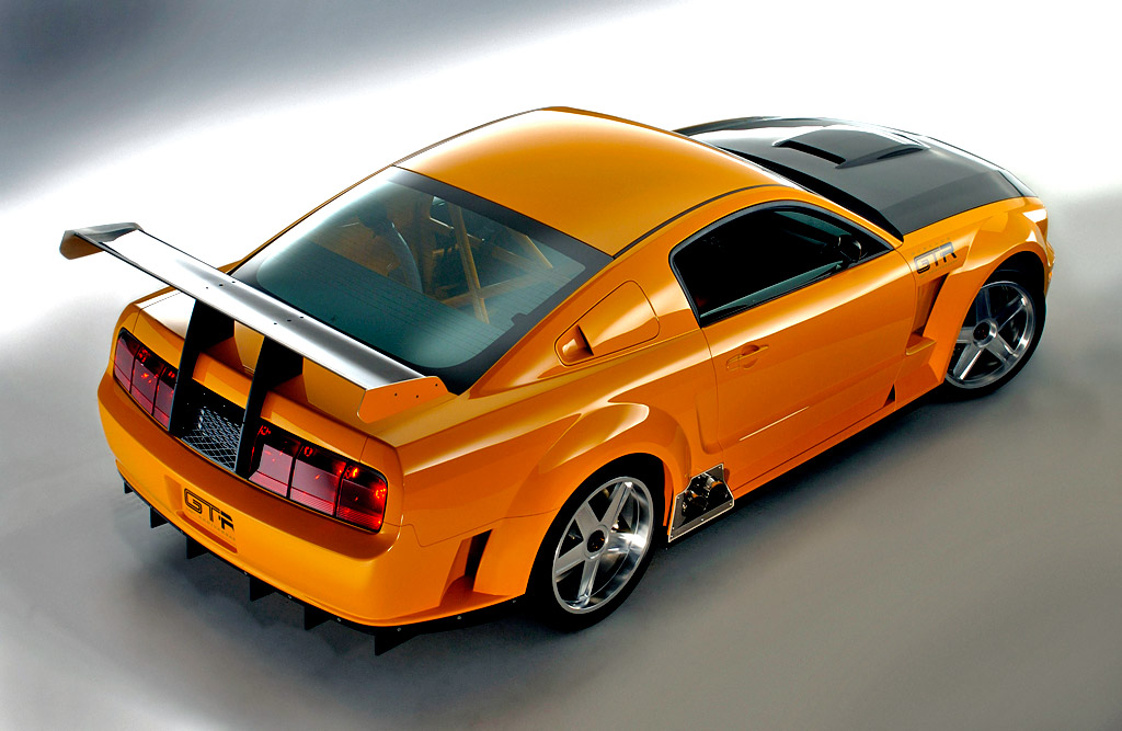 Ford-Mustang gt-r